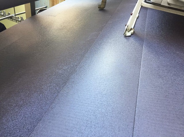 下屋根のカバー工法完了